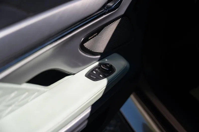 Image secondaire du véhicule 11