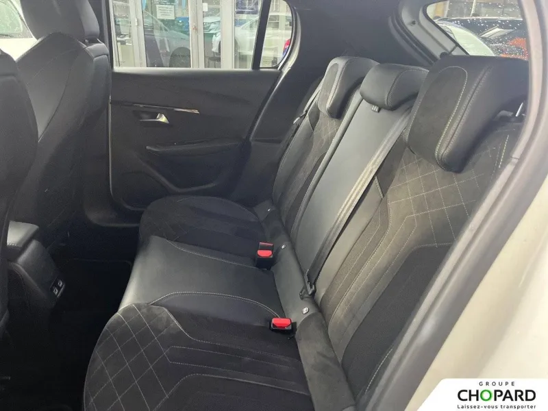 Image secondaire du véhicule 12