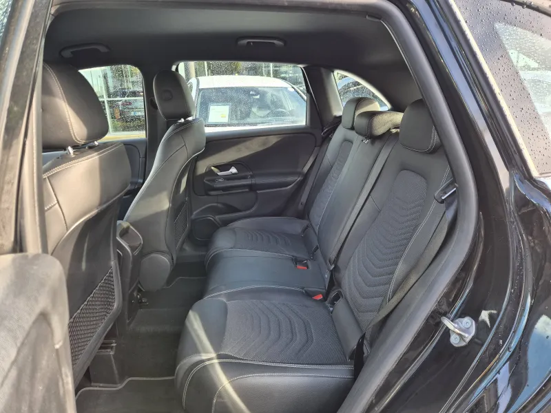 Image secondaire du véhicule 11