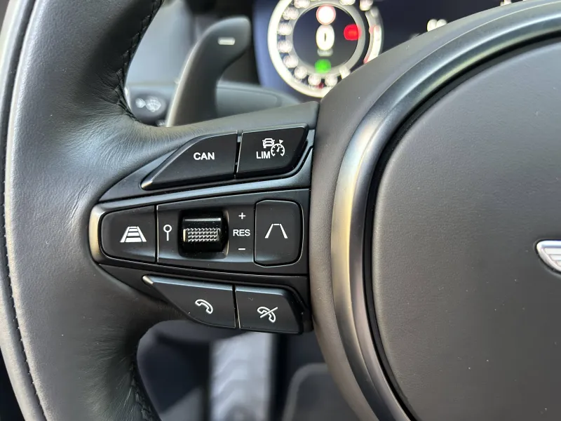 Image secondaire du véhicule 16