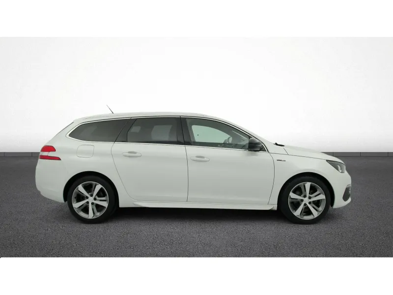 Image secondaire du véhicule 11