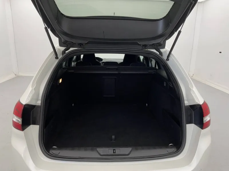 Image secondaire du véhicule 14