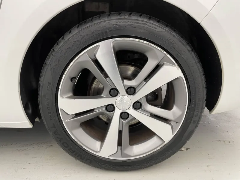 Image secondaire du véhicule 17