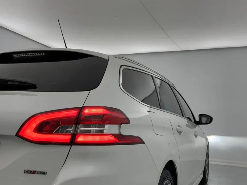 Image secondaire du véhicule 25