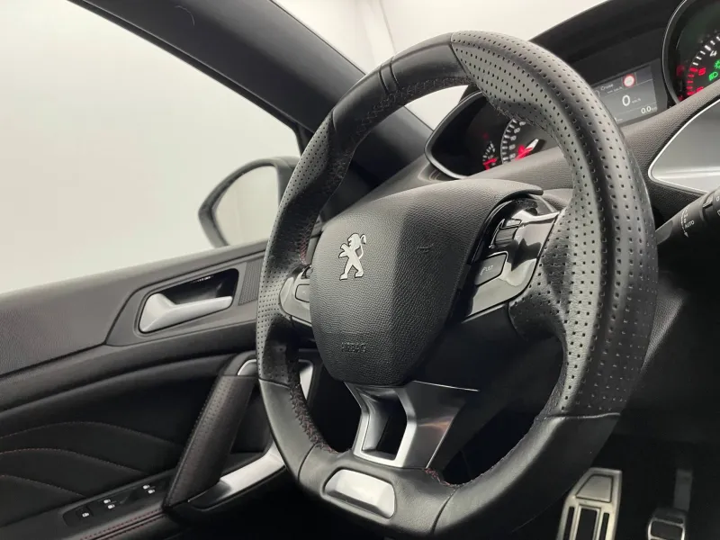 Image secondaire du véhicule 30