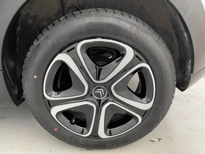 Image secondaire du véhicule 17