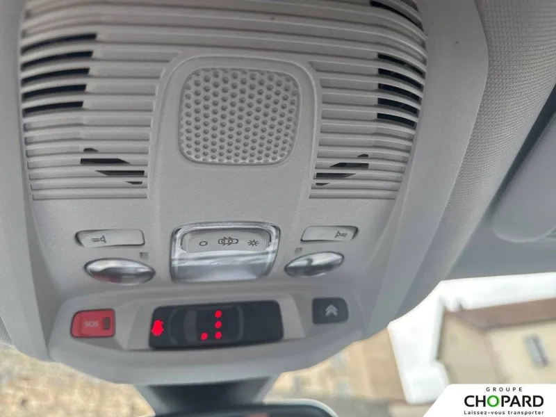 Image secondaire du véhicule 19