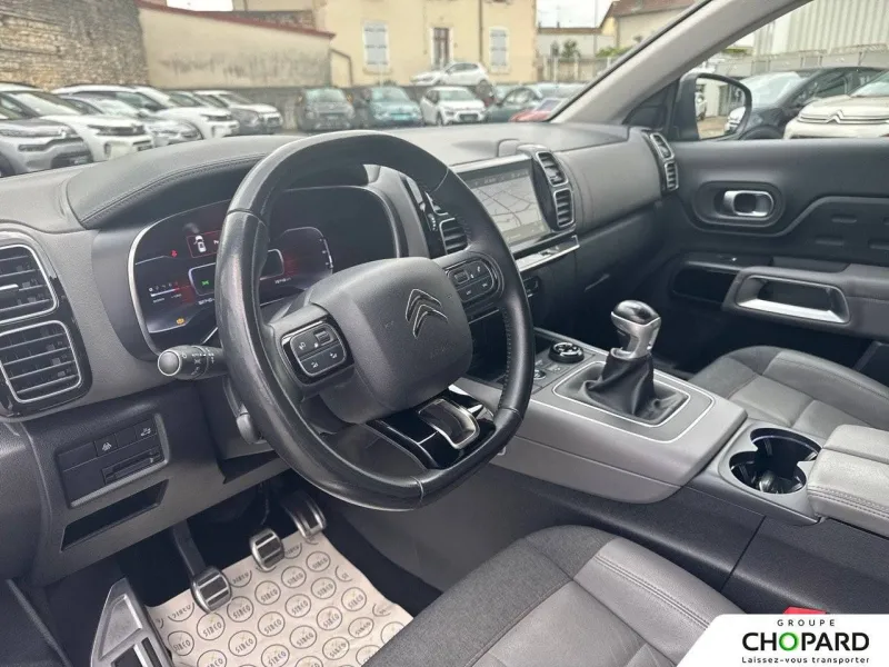 Image secondaire du véhicule 22