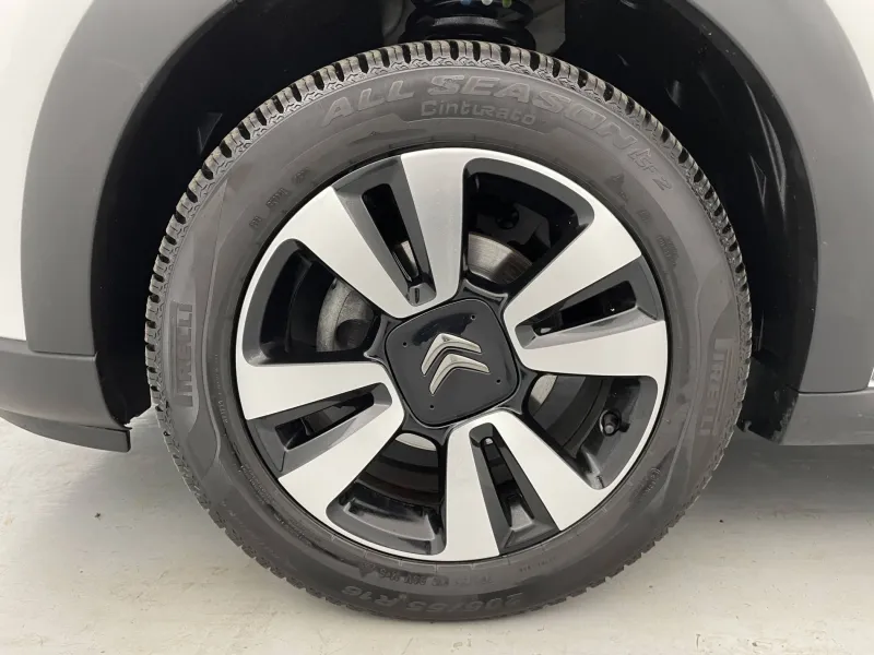 Image secondaire du véhicule 18