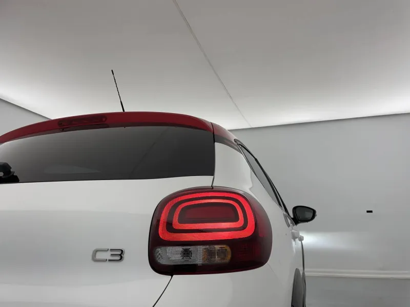 Image secondaire du véhicule 31