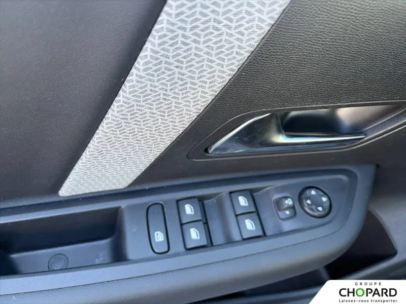 Image secondaire du véhicule 23