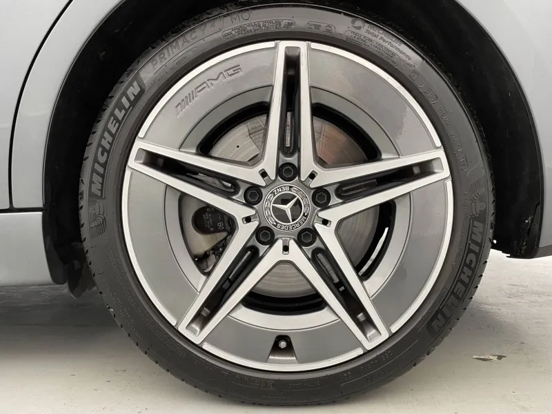 Image secondaire du véhicule 18