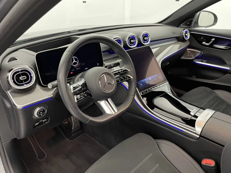 Image secondaire du véhicule 32