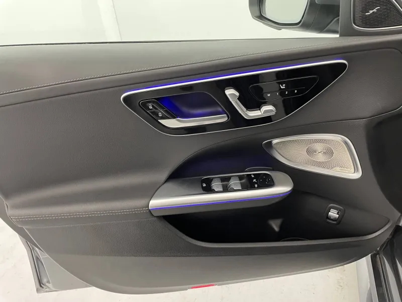 Image secondaire du véhicule 34