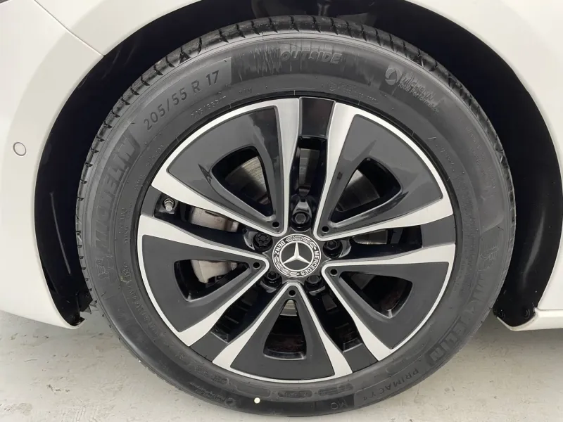 Image secondaire du véhicule 14