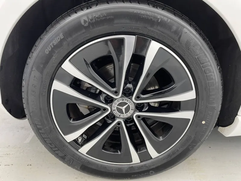 Image secondaire du véhicule 18