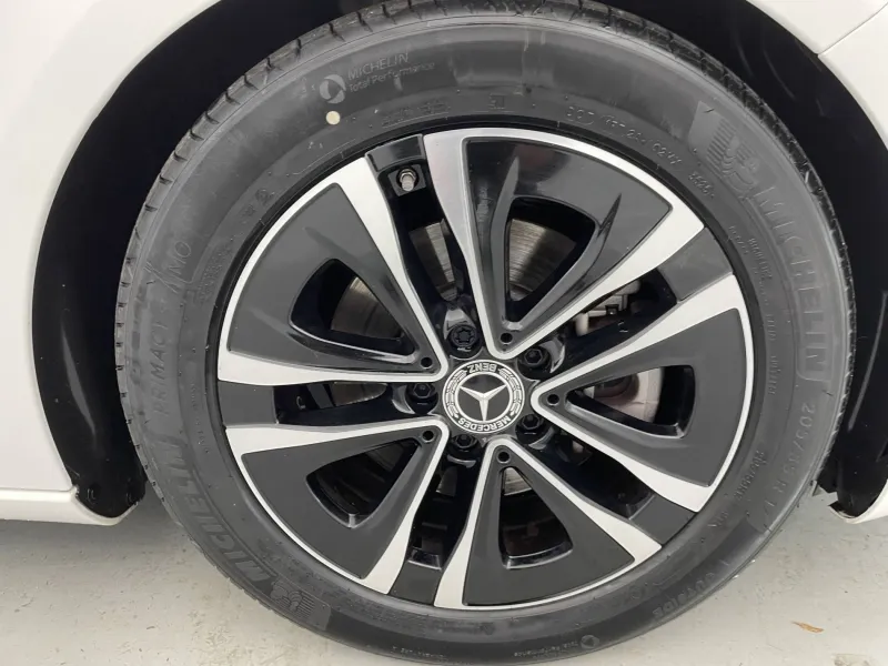 Image secondaire du véhicule 19