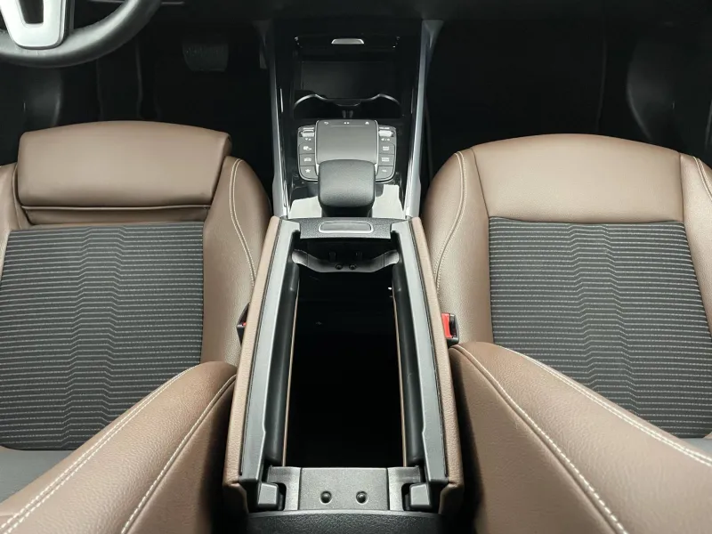 Image secondaire du véhicule 28