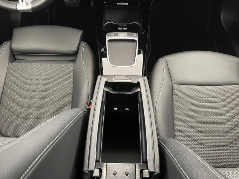 Image secondaire du véhicule 27