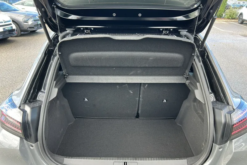 Image secondaire du véhicule 10