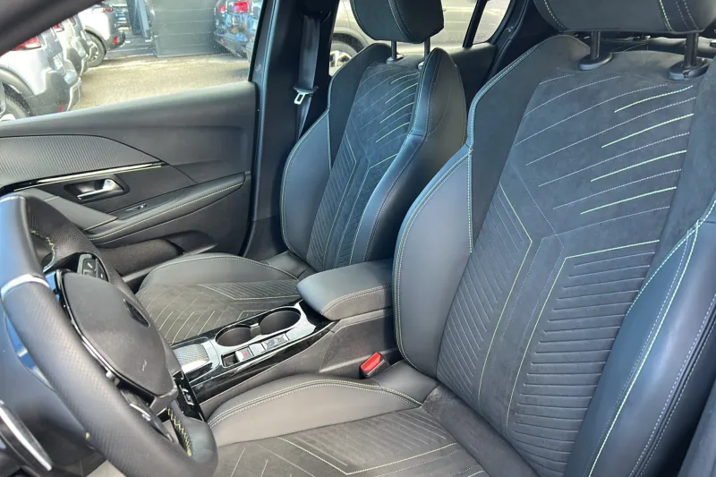 Image secondaire du véhicule 11