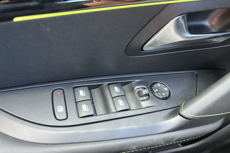 Image secondaire du véhicule 22