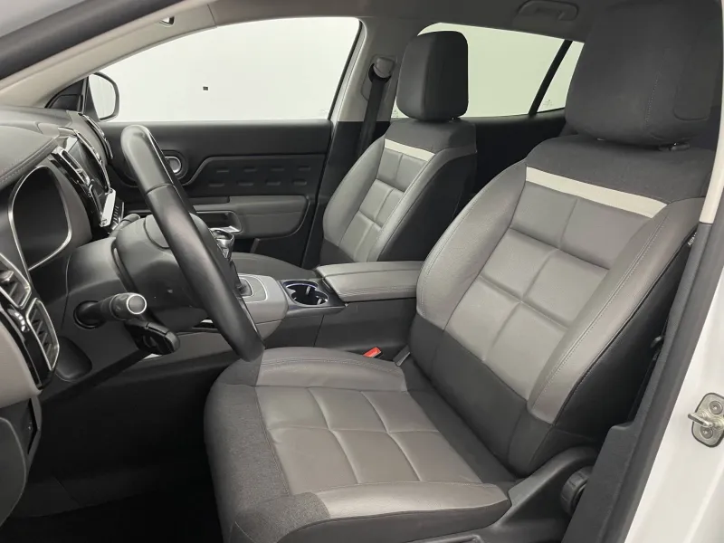 Image secondaire du véhicule 15