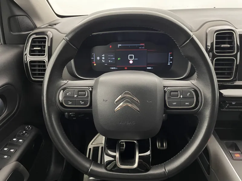 Image secondaire du véhicule 24