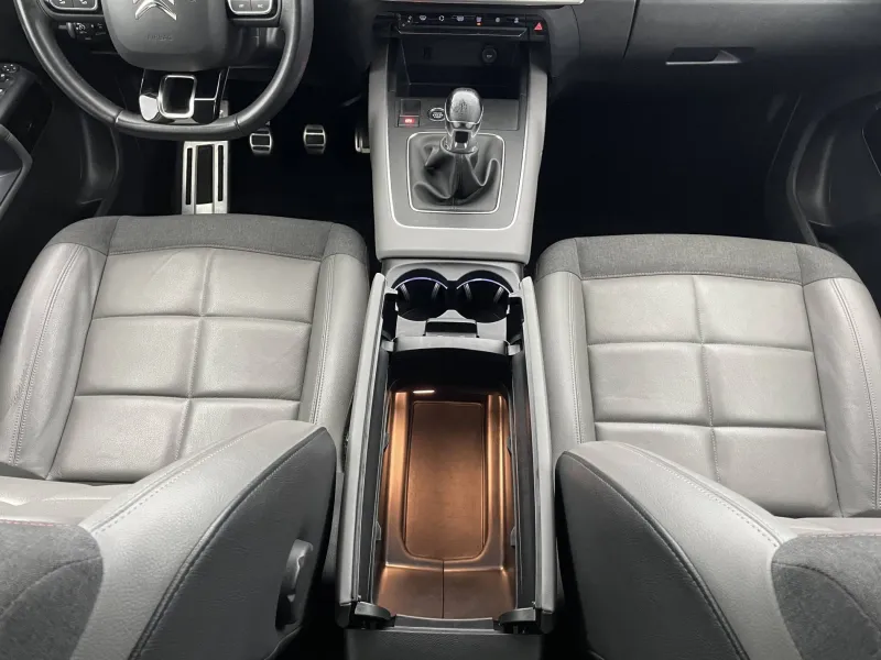 Image secondaire du véhicule 25