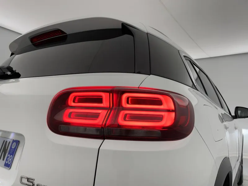 Image secondaire du véhicule 26