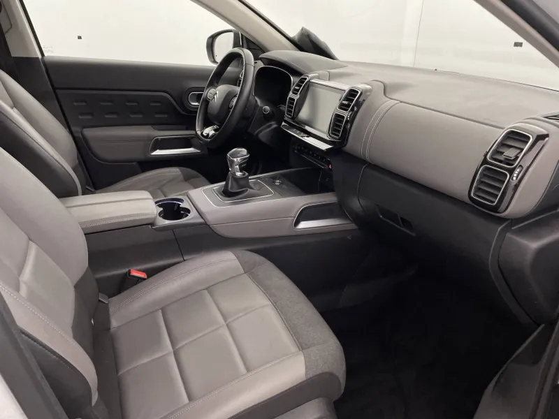 Image secondaire du véhicule 29