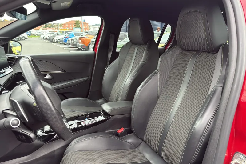 Image secondaire du véhicule 11