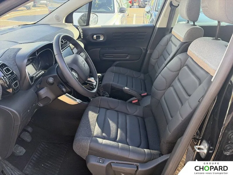 Image secondaire du véhicule 12