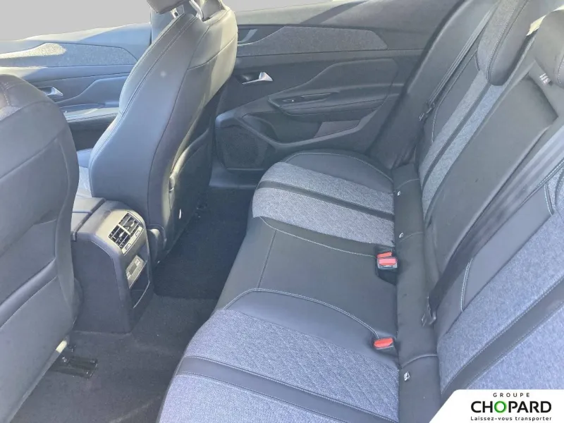 Image secondaire du véhicule 12