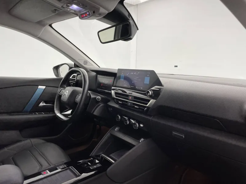 Image secondaire du véhicule 27