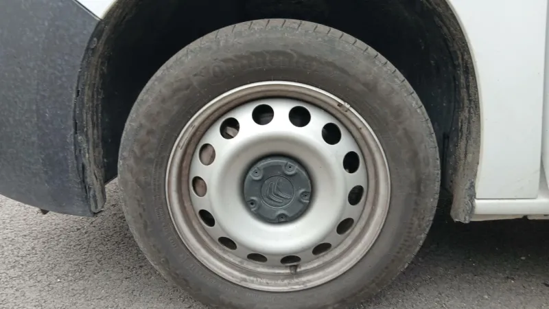 Image secondaire du véhicule 13