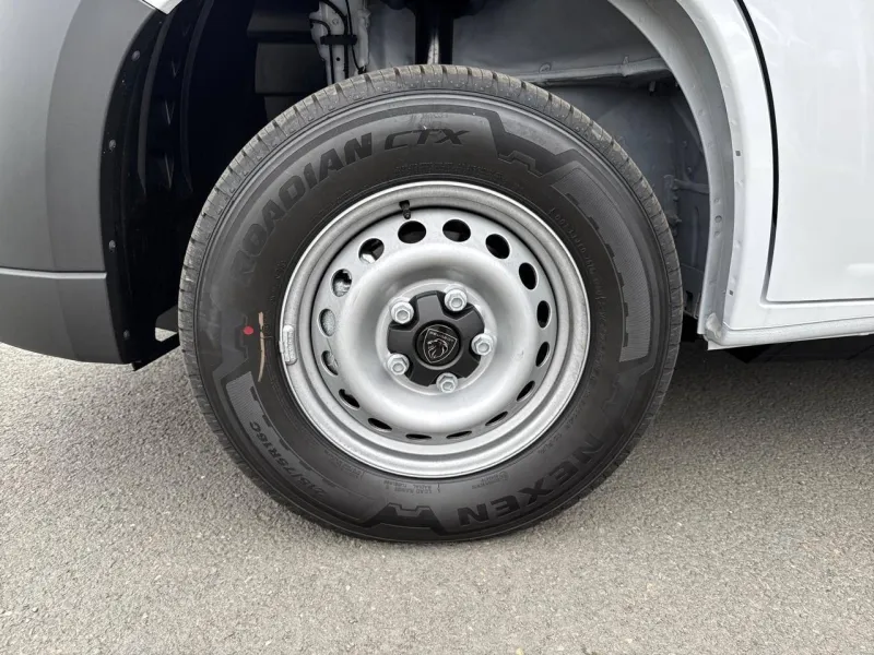 Image secondaire du véhicule 6