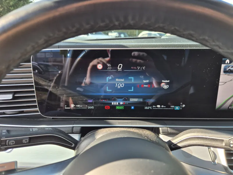 Image secondaire du véhicule 23