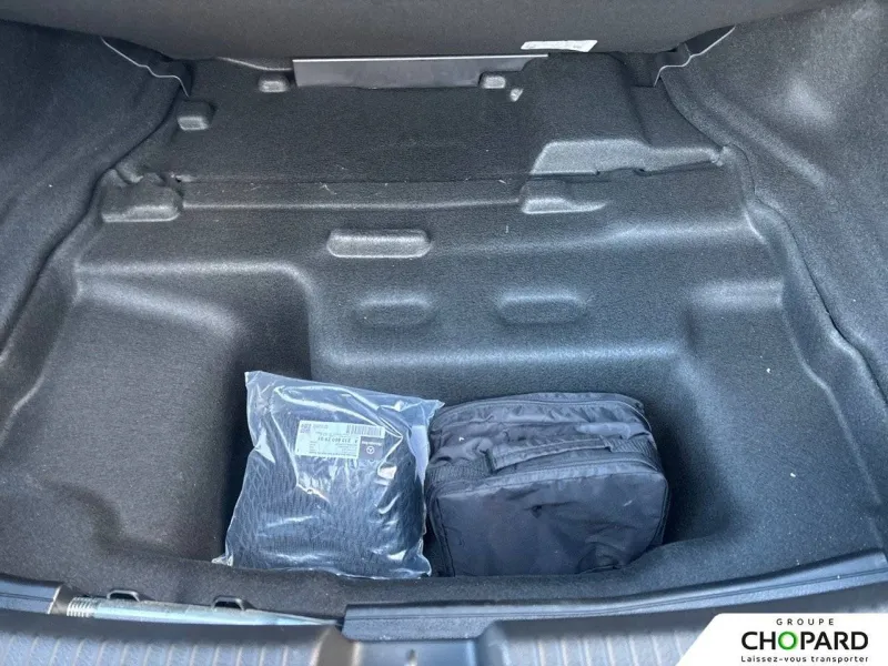 Image secondaire du véhicule 25