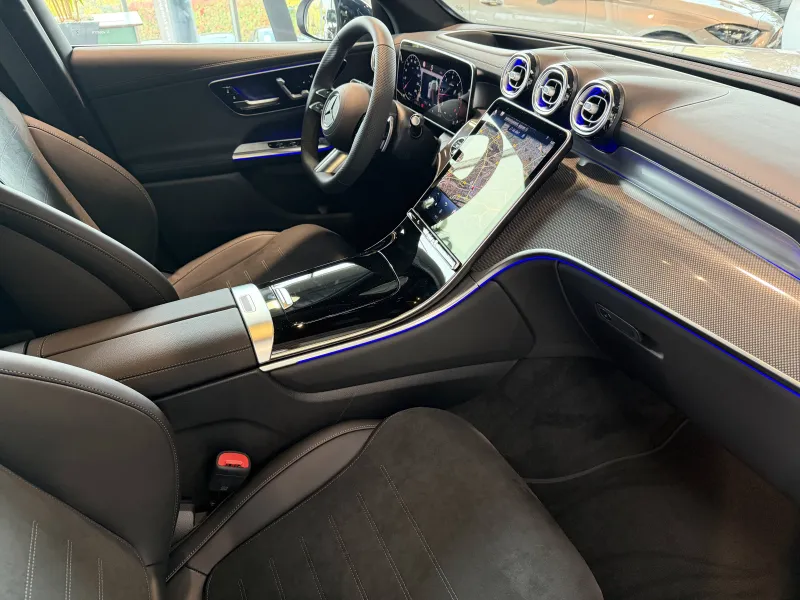 Image secondaire du véhicule 4