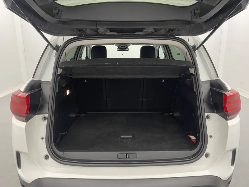 Image secondaire du véhicule 14