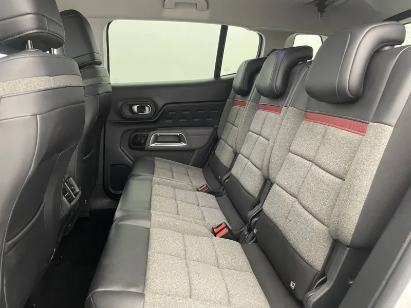 Image secondaire du véhicule 16