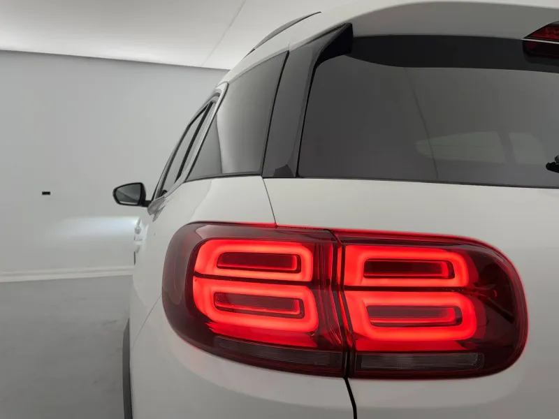 Image secondaire du véhicule 29