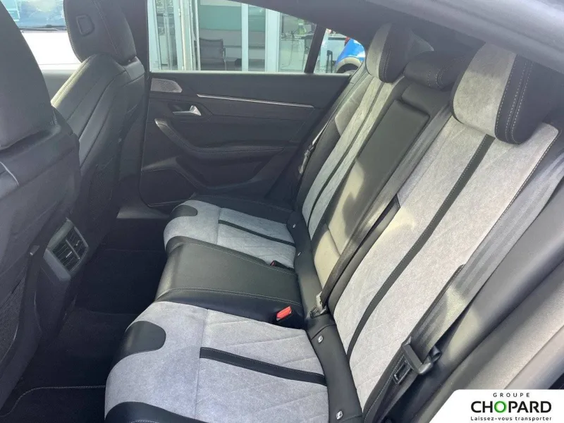 Image secondaire du véhicule 12