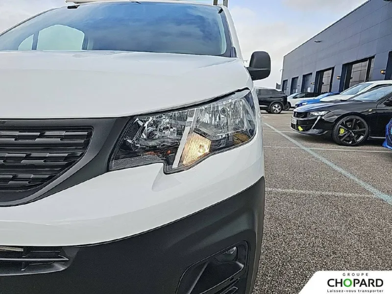 Image secondaire du véhicule 23