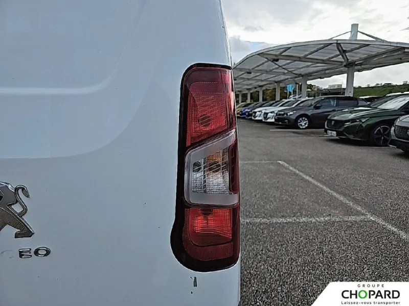 Image secondaire du véhicule 24