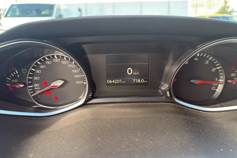 Image secondaire du véhicule 15