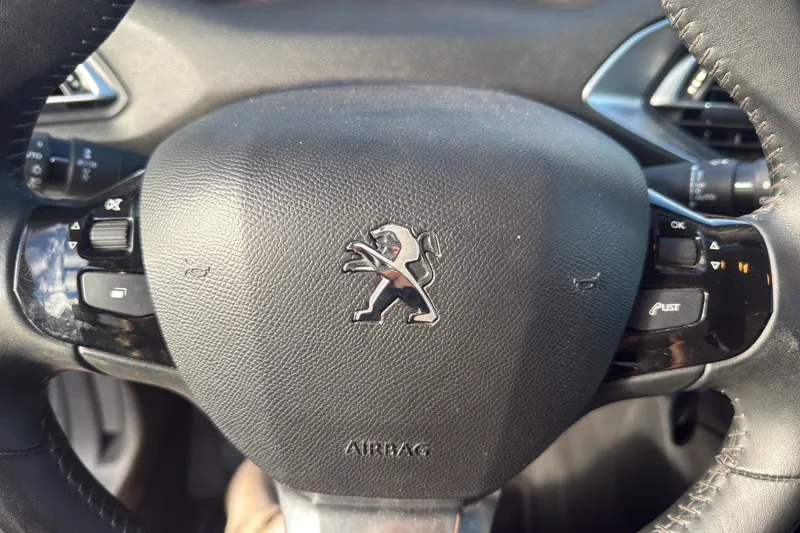 Image secondaire du véhicule 16