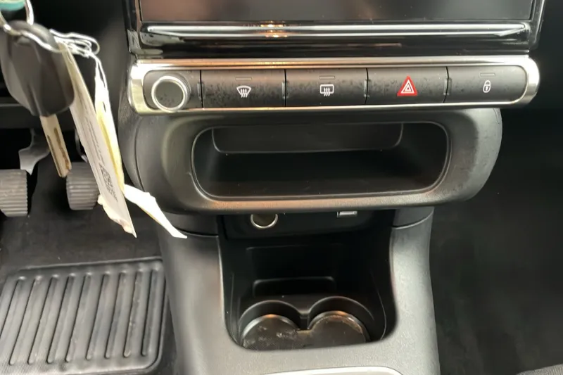 Image secondaire du véhicule 14