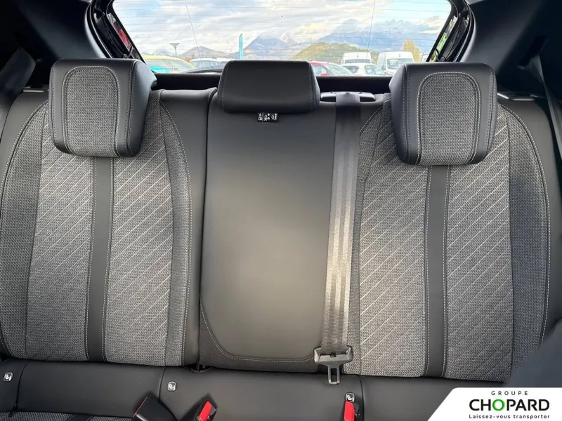 Image secondaire du véhicule 12